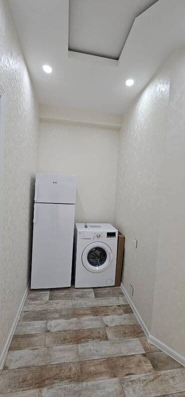 lenkeranda kiraye: Salam mənzil 15 mərtəbəli binanın 9 cu mərtəbəsində yerləşir.Tam — 3