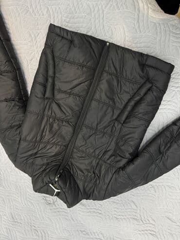 İdman geyimləri: Qara rəngli yüngül puffy/şişmə gödəkçə - Rəng: mat qara - Üst — 2