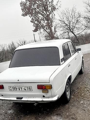 r13 tekerler: VAZ 2101, ağ rəngli sedan tecili satılır maşın göyçaydadı — 1