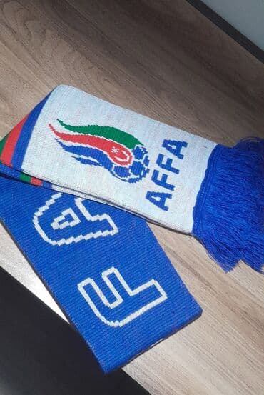 Məişət məhsulları: AFFA şərfi - Dizayn: Hər iki tərəfi toxuma naxışlı. Bir üzündə AFFA — 2