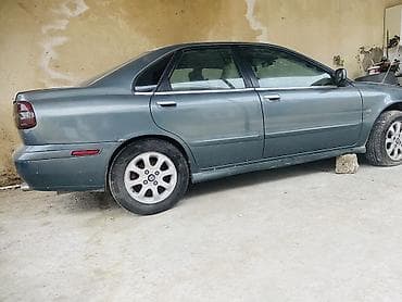 daewoo nexia 2011: Volvo S40: 9.1 l | 2002 il 250 km Sedan — 2