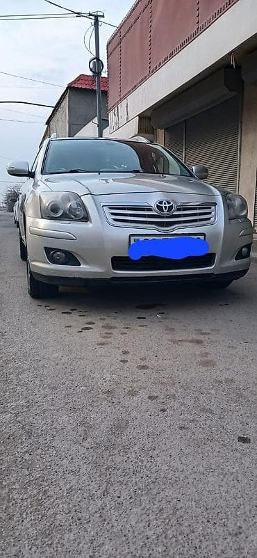 Toyota Avensis: 2 l | 2007 il Universal