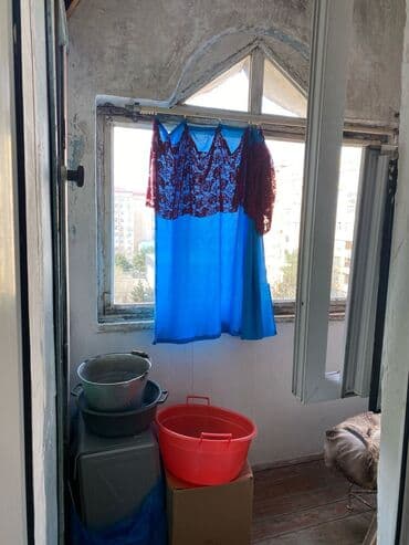 1 otaqli kohnə tikili evlər satilir kohnə binada en ucuz menzilər kub az: Джейранбатан, 3 комнаты, Вторичка, 78 м² — 15