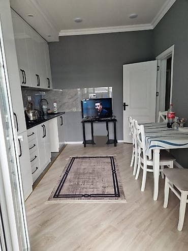 bine evləri: Bine Savxoz 3 otaqli adelni heyet evi kiraye verilir yola yaxin yerde — 10