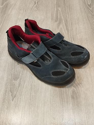 converse all star: Ботинки строительные - TDS
Состояние - новые
Размер - 44
Цена- 30 ман — 4