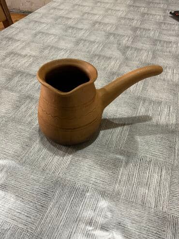 20 cent kaç manat: 1. Dəmir aşsüzən, işlənmiş, diametri 35sm. Qiymət 10m. 2. Plastmas — 4