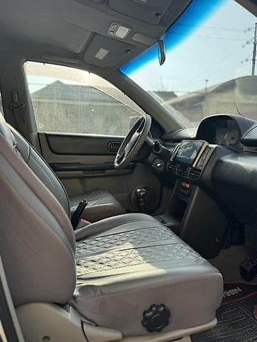 06 mator: Nissan X-Trail: 2 l | 2003 il Krossover — 6