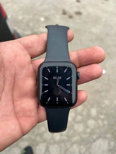 elektoron saat: Iwatch SE2 44mm Xira ciziqlar var. Problemi yoxdur əla — 1
