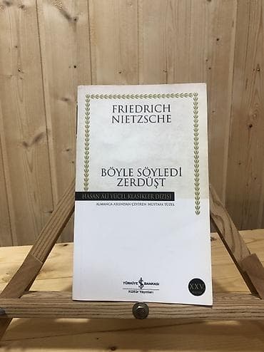 İkinci əl kitabdı, yaxşı vəziyyətdədi. Əhmədli metrosu cıxışı