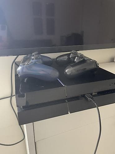 Sony PlayStation 4 (PS4) – 1 TB yaddaşla - Model: PS4 (orijinal seri
