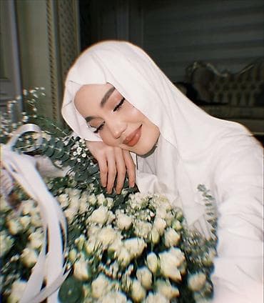 Paltar tikişi: Xidmət: Onlayn şəxsi inkişaf və liderlik təlimləri Təsvir: - Komanda — 5