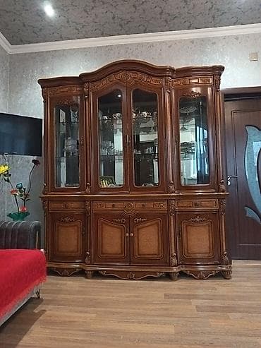 диван и 2 кресла мягкая мебель: Klassik üslubda vitrin-bufet mebeli - Material: tam ağac (kütləvi) — 1