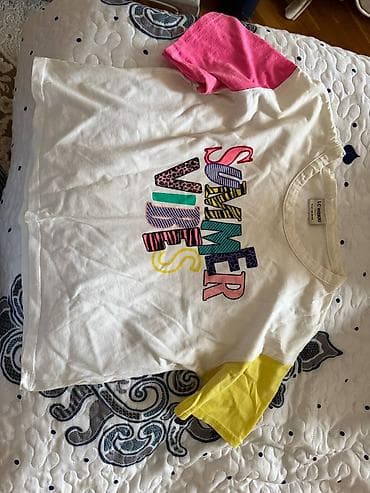 Футболки: Uşaq köynəyi – LC Waikiki - Rəng: ağ baza, iki rəngli qollar – sağ — 1