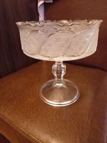 guzgu tek: Vaza 2eded 50 Azn teki 25 Azn yenidir hundurluyu 20 sm Ecemi metrosuna — 1