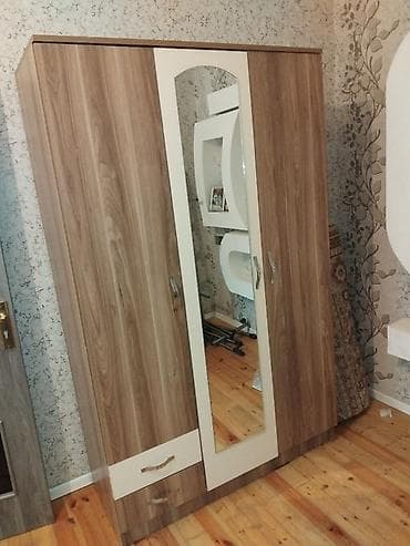 İşlənmiş, 3 qapılı, Güzgülü, Qəhvəyi, Taxta, Açılan, Düz dolab