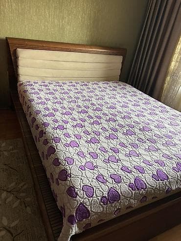 komodlar: Yataq otağı dəsti Tərkib: - Geniş sürgülü qapılı şkaf: bir qapısı tam — 4
