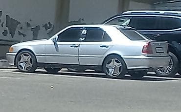 mercedes e class: Mercedes-Benz C-Class: 1.8 l | 1997 il Sedan — 1