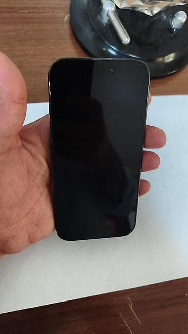 iphone 11 pro duos: IPhone 16 Pro, Qara — 2