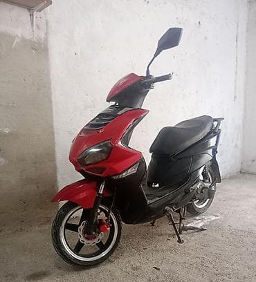 велосипед лада спорт: Sport üslublu qırmızı-qaray rəng çaları ilə şəhər içi hərəkət üçün — 2