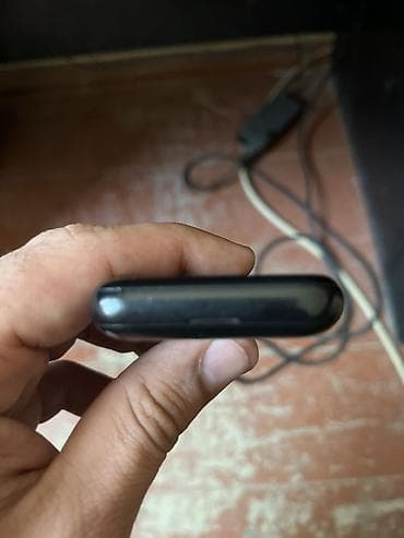 philips xenium x525: Nokia 5310, rəng - Qara, Düyməli — 7