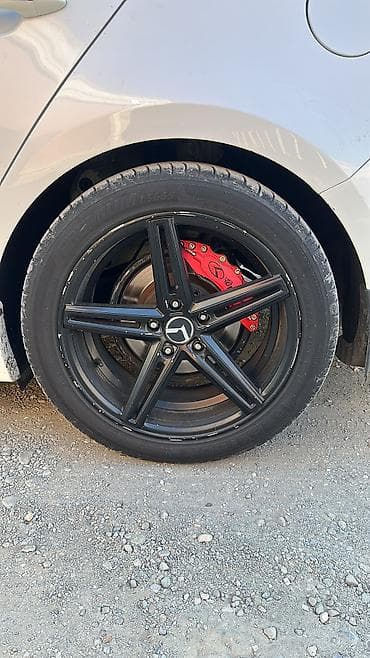 islenmis tekerlerin satisi: İşlənmiş Disk təkər Kia 235 / 45 / R 18, 5 Boltlu — 2