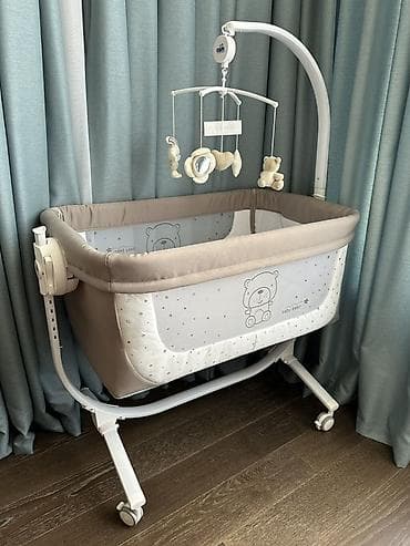 Oğlan və qız üçün, Dördbucaq, Beşik, Dəst ilə, Matras ilə, Yellənmə mexanizmsiz — 3