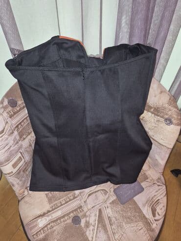 Baş geyimləri: Sviter, M — 2