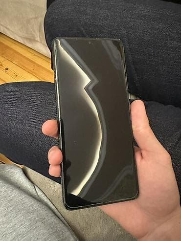 360 kamera az: Samsung Galaxy S21 Ultra, rəng - Qara, Simsiz şarj — 2