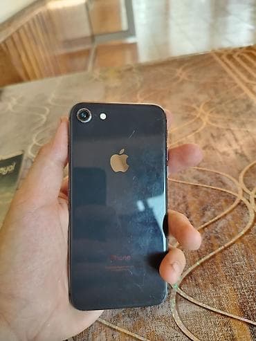 honor 7: IPhone 8, 32 GB, Qara, Qırıq — 6
