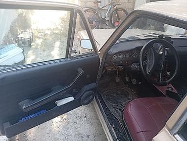bmv maşın: VAZ (LADA) 2106: 1.1 l | 1990 il 8988 km Sedan — 5