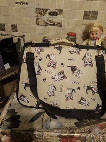 Pişik daşıma çantası - Naxış: krem rəngli fon üzərində sevimli pişik