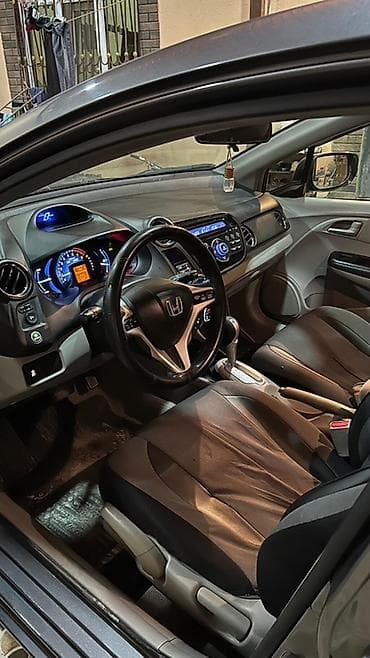 yarasa spoyler: Honda Insight: 1.3 l | 2014 il Hetçbek — 7