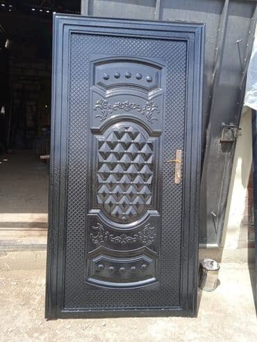 двери межкомнатные баку: 140 azn dən başlayan demir qapılar tək satılan qapılar 160 azn — 10