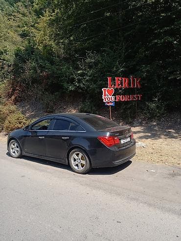 lada priora 2018: Chevrolet Cruze: 1.4 l | 2012 il 325365 km Sedan — 8