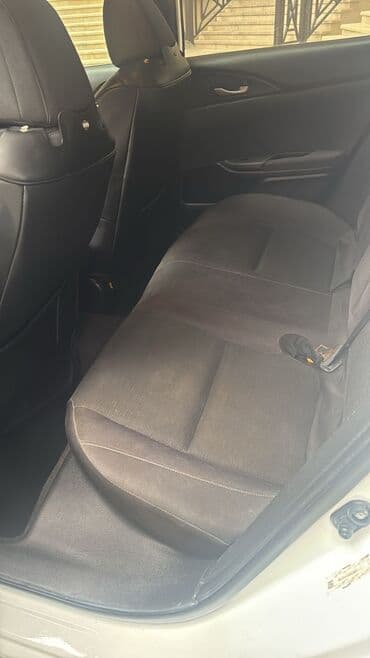 правила дорожного движения: Месяц, Honda, Без права выкупа — 7