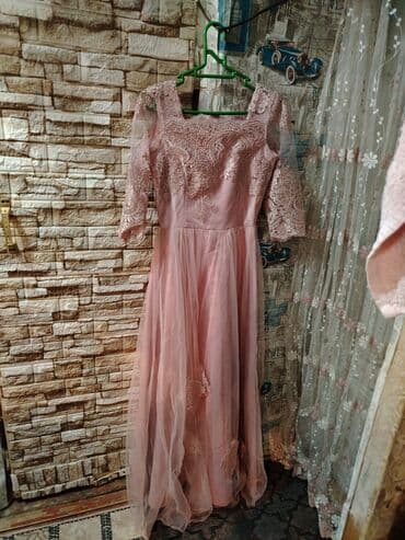 ZİL: Pudra çalarda zərif ziyafət/gecə geyimi - Üst hissə: kvadrat yaxalı — 2