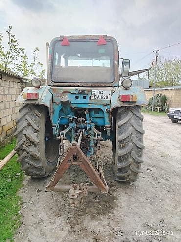 011 maşınlar: Traktorlar — 5