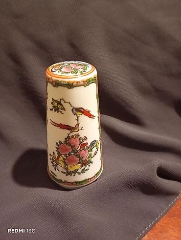 Çini duz səpən (duz qabı) - Material: porselen/çini - Forma — 3