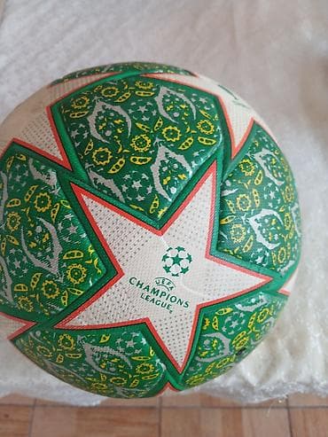 Toplar: UEFA Champions League futbol topu – “Istanbul 23 Final” dizaynı - — 2