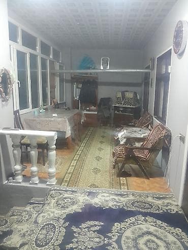 Satılır: həyət evi keşlə qes.4 otaq 1 sot heyeti marşuruta yaxin 130 — 4