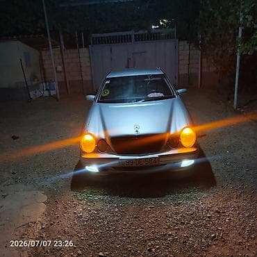 Mercedes-Benz E 220: 2.2 l | 2000 il Sedan lalafo.az -da Mercedes-Benz E 220: 2.2 l | 2000 il Sedan