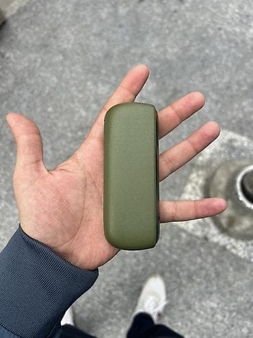 iqos seletti: IQOS Iluma – zeytun-yaşıl rəng Az az istifade olunub port bakudan 130 — 2
