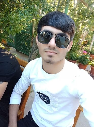 Salam fəhlə işi axtarıram mərtəbələrə qum sement alçipan taxta