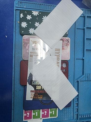 s26: Samsung Galaxy S26 Üçün Kabro, Antiudar(qoruyucu şüşə) və Vinil — 1