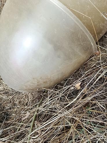 rengli guller: Böyük plastik çiçək qabı.4 dənədir Böyük qablardır Böyük bağlara və — 5