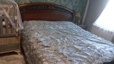 2 ci el perdeler: Yataq örtüsü tezedir demek olarki cox işlenmeyib 50 azn — 1