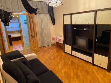 bine qesebesinde kiraye evler 2020: Əcəmi metrosunun çıxışında 5 mertebeli binanın 1-ci mərtəbəsində — 11