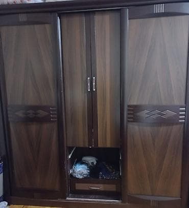 bal: Geniş həcmli 4 qapılı paltar şkafı - Material: taxta/laminat səth — 1