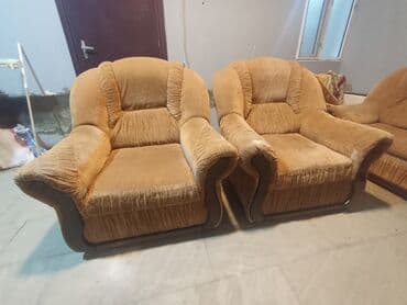 Спальные гарнитуры: Диван, 2 кресла, Нераскладной — 1