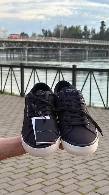 ayaqq: Tommy Hilfiger kişi krossovkasi OriginalDi — 3